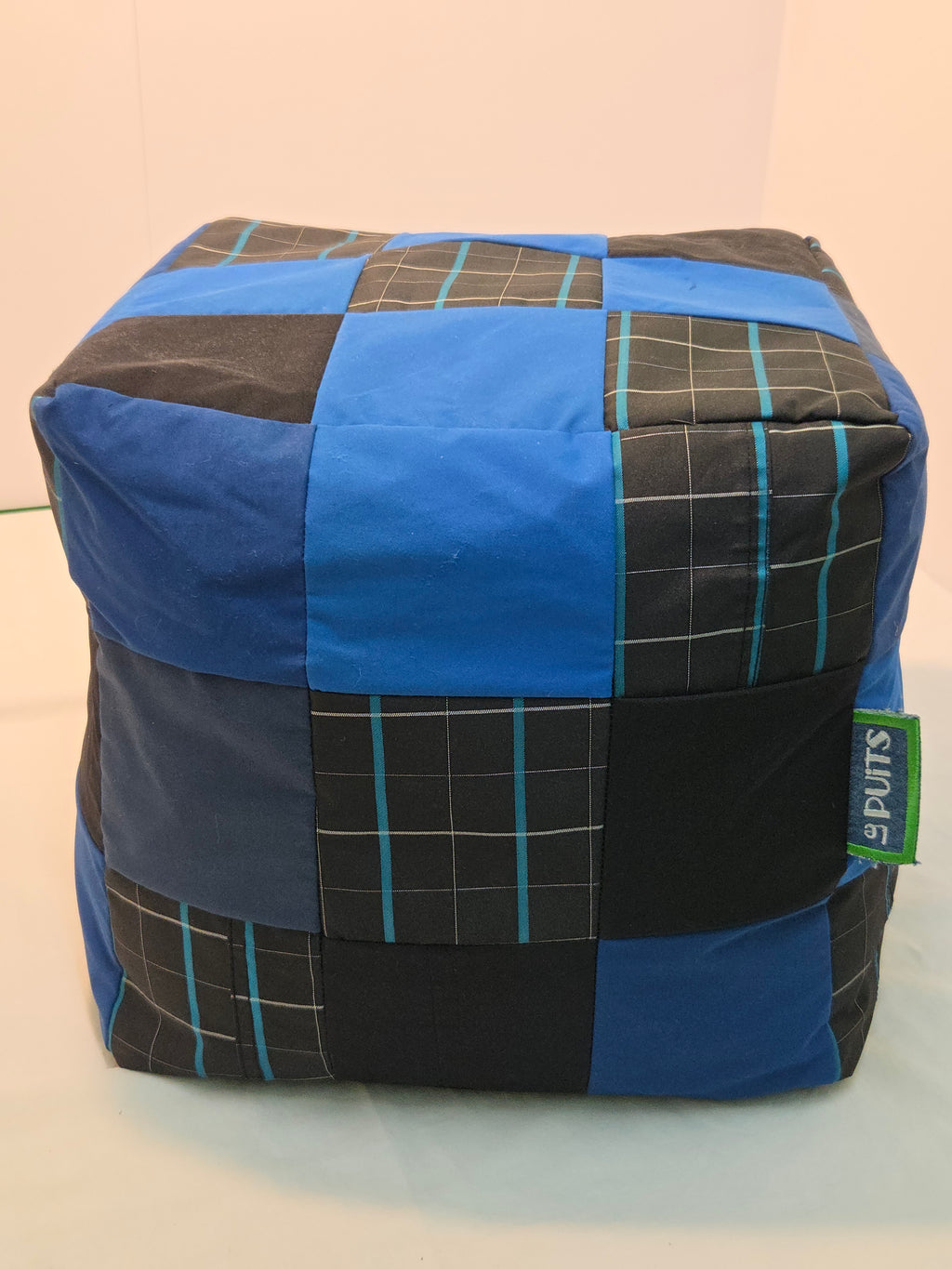 #10 El Cube