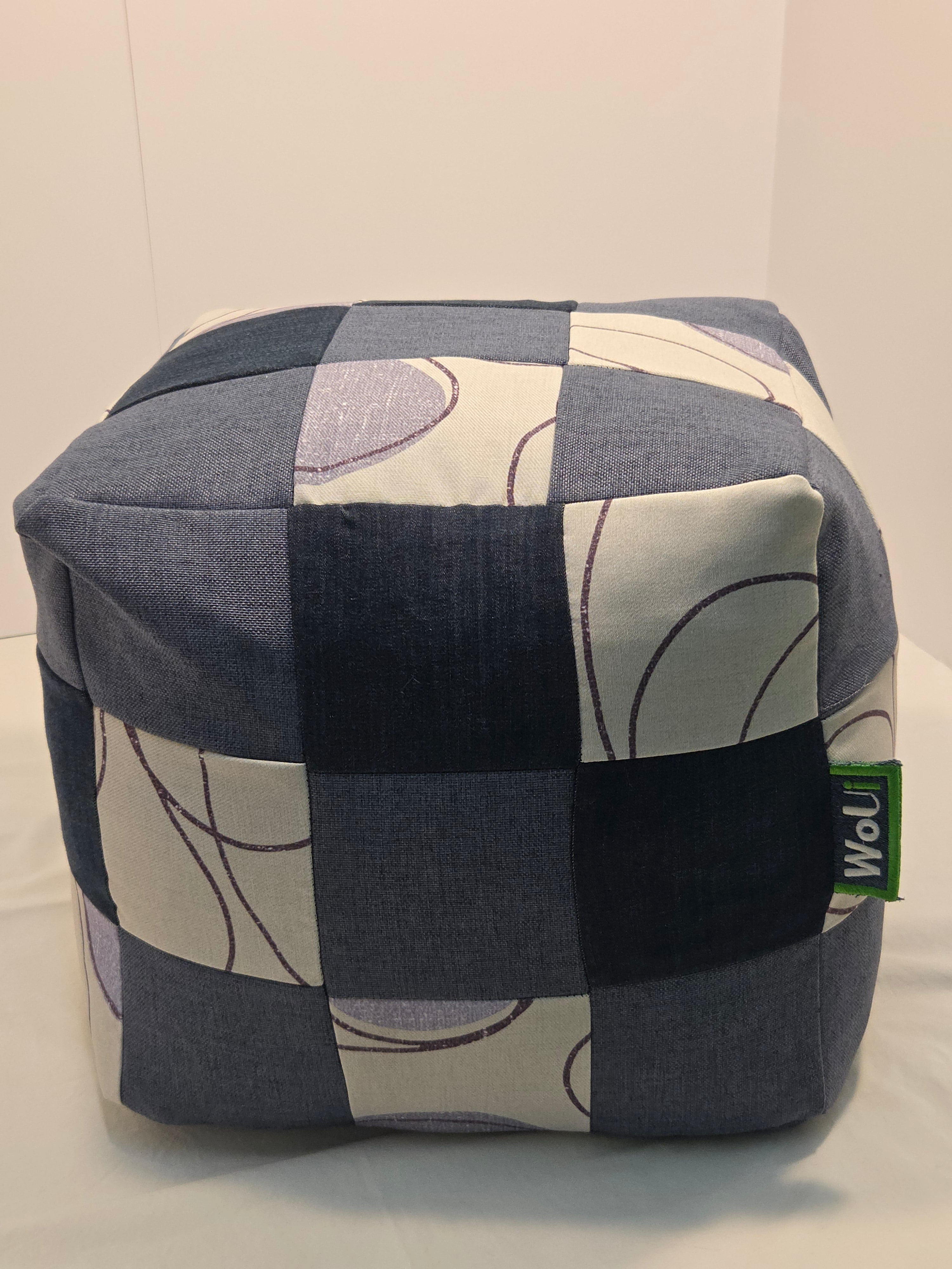 #18 El Cube